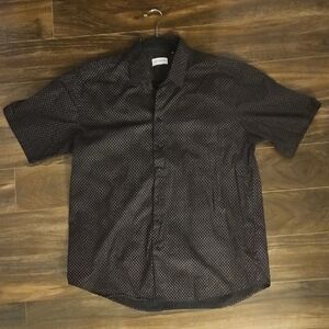 Lucky Brand Men's Black With Pink Diamond Patterned Button Down Shirt